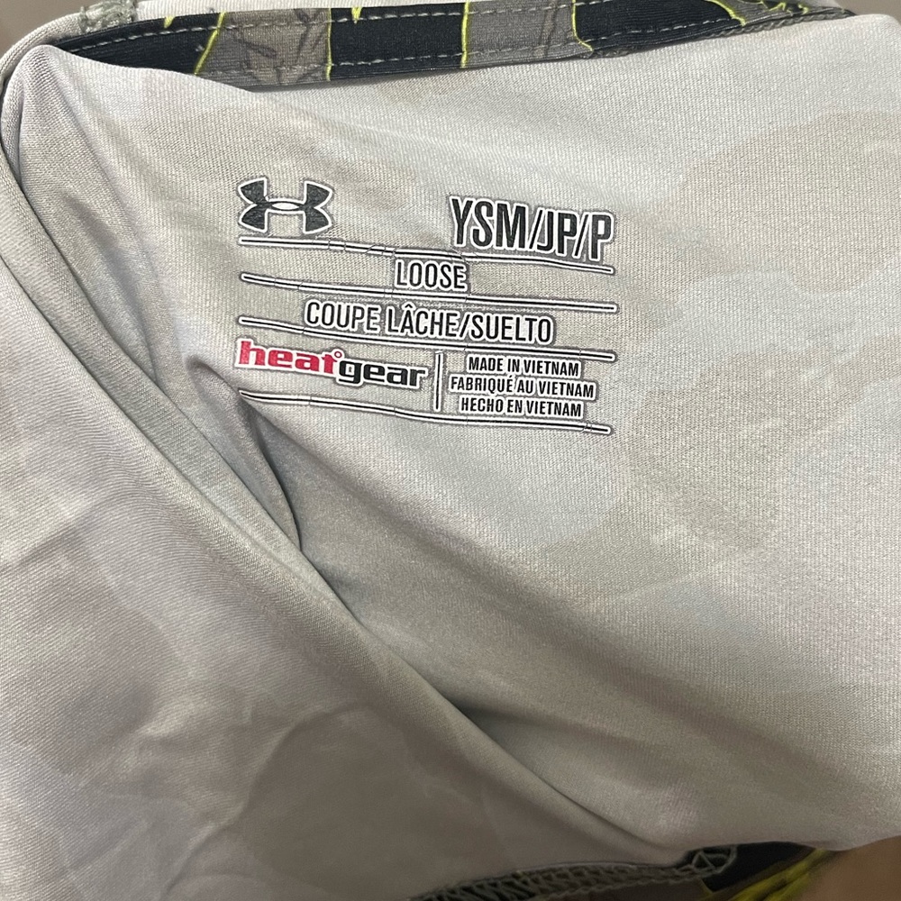 Under Armour Hoodie - Picture 3 of 3